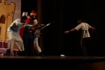 نمایش «شوژن به‌چاو - جوال دوز در چشم» برداشتی از نمایش چشم در برابر چشم در بوکان به اجرا در آمد.
 2