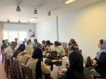  مدیر عامل انجمن هنرهای نمایشی استان نشستی را مسئولان و هنرمندان تئاتر شهرستان سردشت برگزار کرد. 5