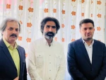  مدیر عامل انجمن هنرهای نمایشی استان نشستی را مسئولان و هنرمندان تئاتر شهرستان سردشت برگزار کرد. 6