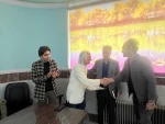 نشست هیئت رئیسه انجمن هنرهای نمایشی استان در شهرستان تکاب برگزار شد.
 2