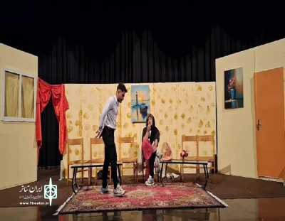 اجرای نمایش «بازیگرین بیر گونی» در سلماس 

نمایش «بازیگرین بیر گونی» اثری از محمدرضا مشتاق در سلماس روی صحنه رفت
